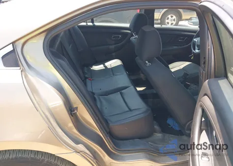 2013 Ford Police Interceptor z USA, uszkodzony, nr VIN 1FAHP2M87DG201729